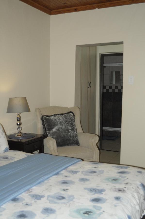 @Home Guest House Рюстенбург Экстерьер фото