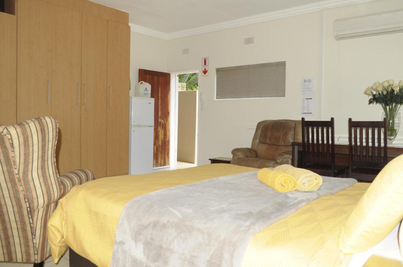 @Home Guest House Рюстенбург Экстерьер фото